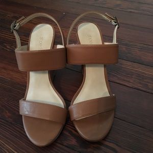 Brown wedges